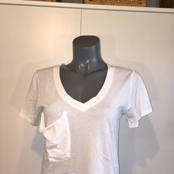 Bobi V-Neck T-Shirt with Pocket Size S - Picture 2 of 12